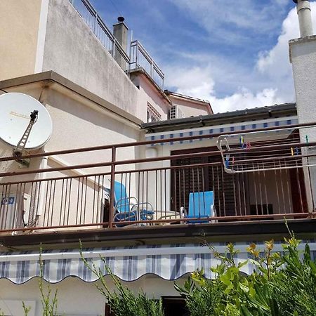 Apartment In Selce 5880 Kültér fotó