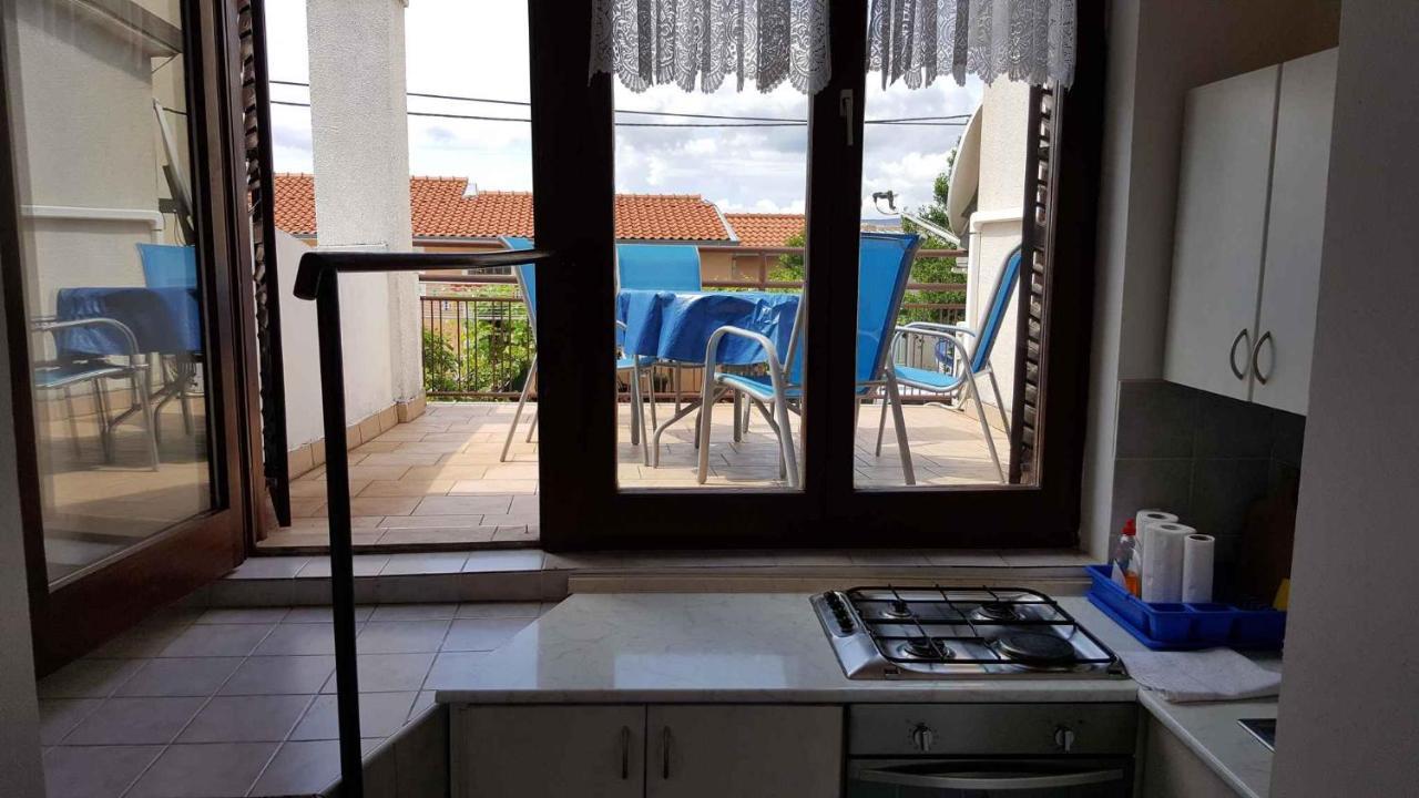 Apartment In Selce 5880 Kültér fotó
